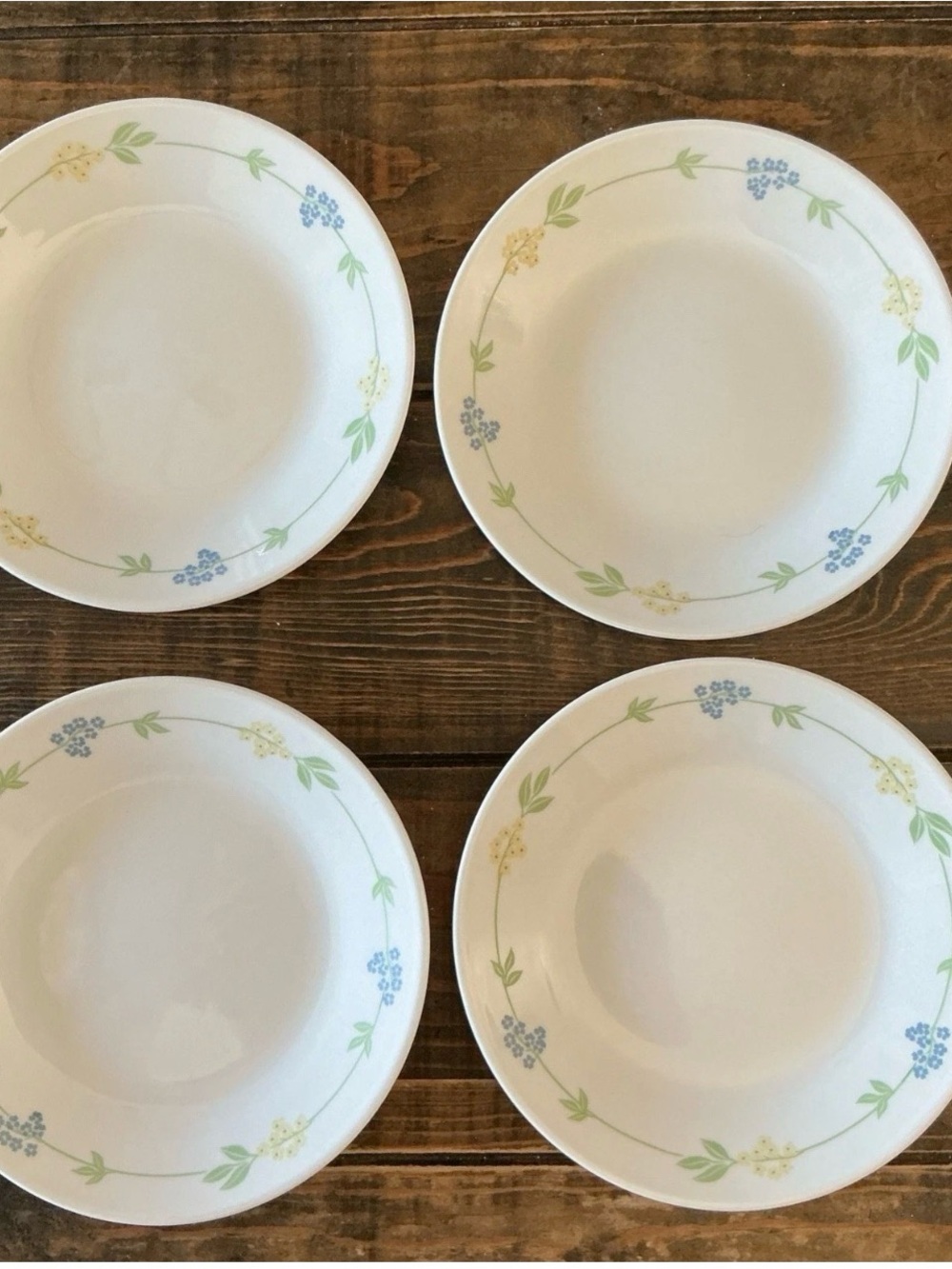 Set of 8 Corelle Secret Garden bread and butter dessert plates. - Picture 3 of 9
